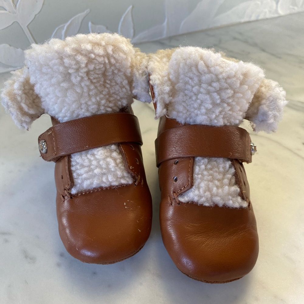 Coach baby shoes